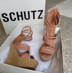 Schutz, size 8W, platform wedges